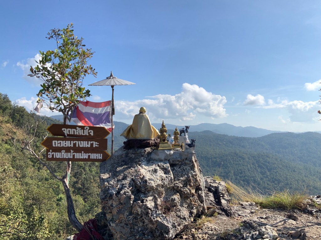 จุดกลับใจ จุดเช็คอินของดอยนางเมาะ